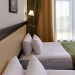 Stadium Park 4* Odessza