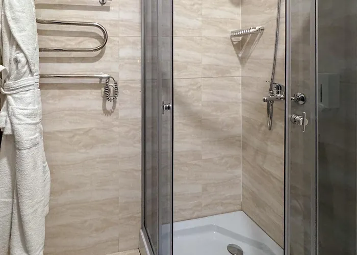 Hotel Stadium Park 4*