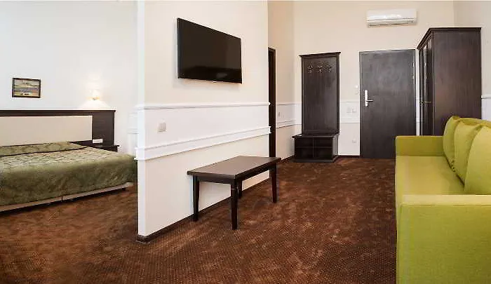 Hotel Stadium Park 4*